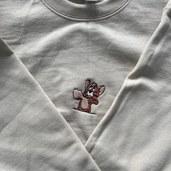 EMBROIDER- HEART FLUTTER JERRY - Picture 1 of 6